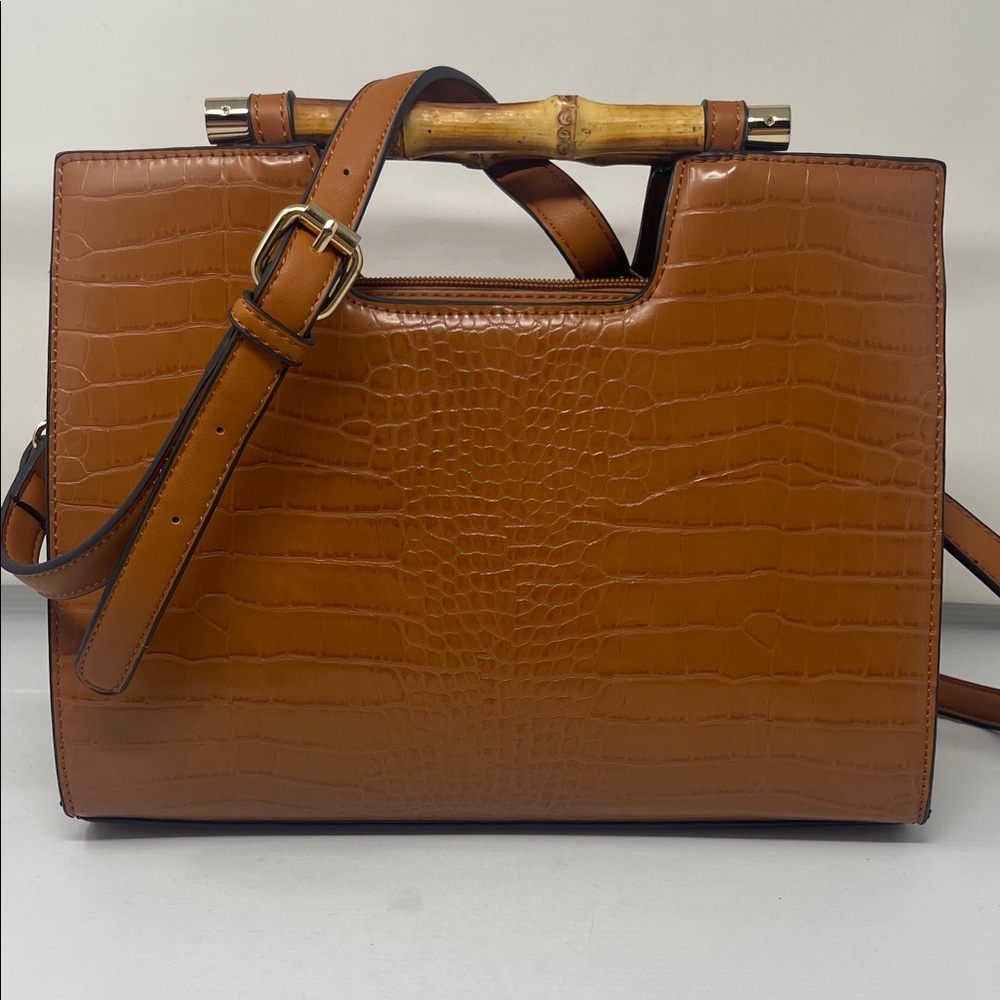 Elegant Tan Croc-Embossed Handbag